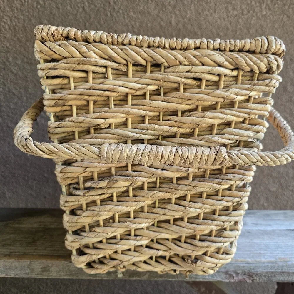 Picnic Basket Crate & Barrel New Vintage Never Used